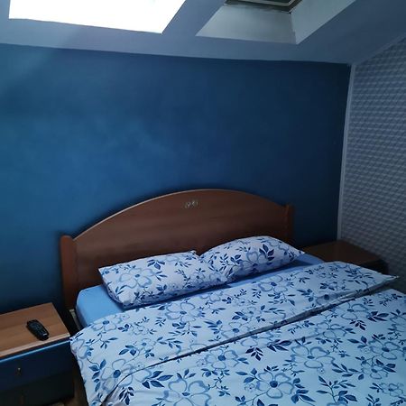 Cazare Vio Otel Kaloşvar Oda fotoğraf
