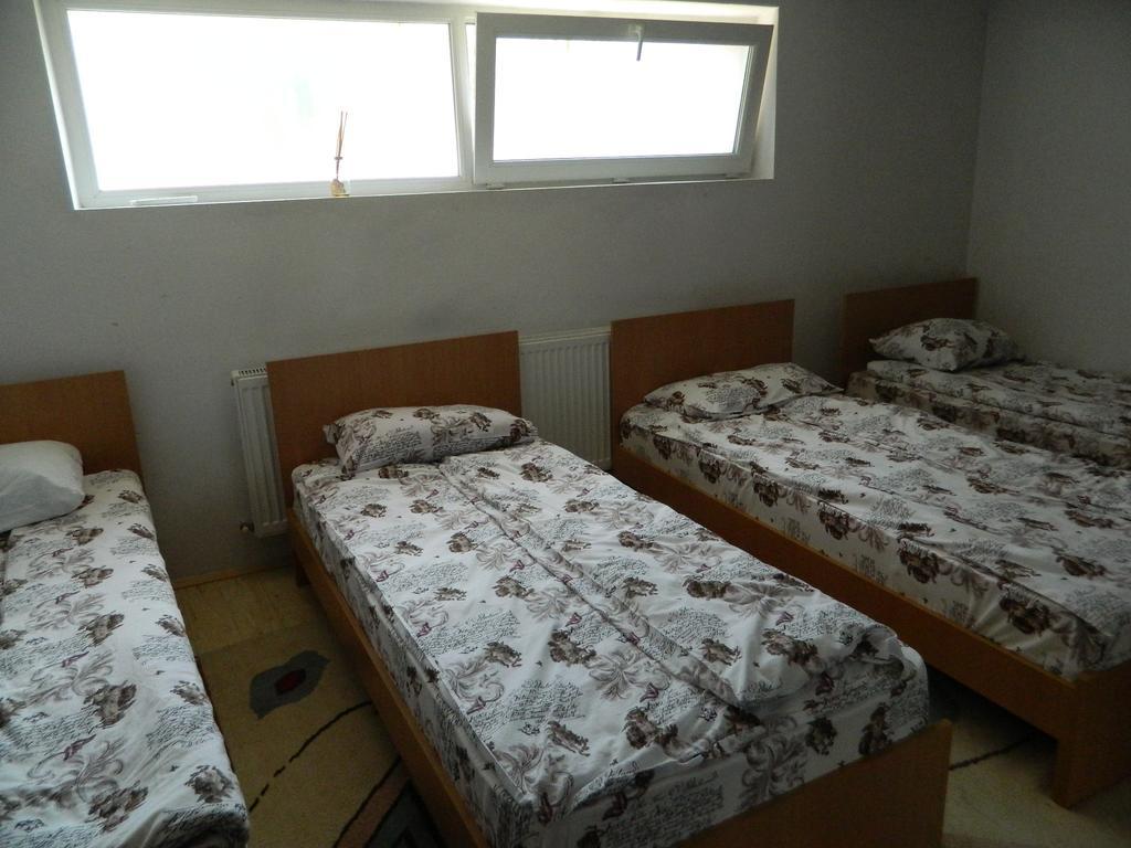 Cazare Vio Otel Kaloşvar Oda fotoğraf