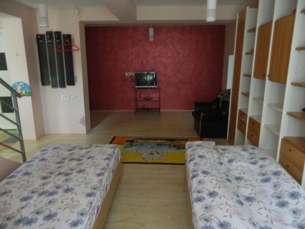 Cazare Vio Otel Kaloşvar Dış mekan fotoğraf